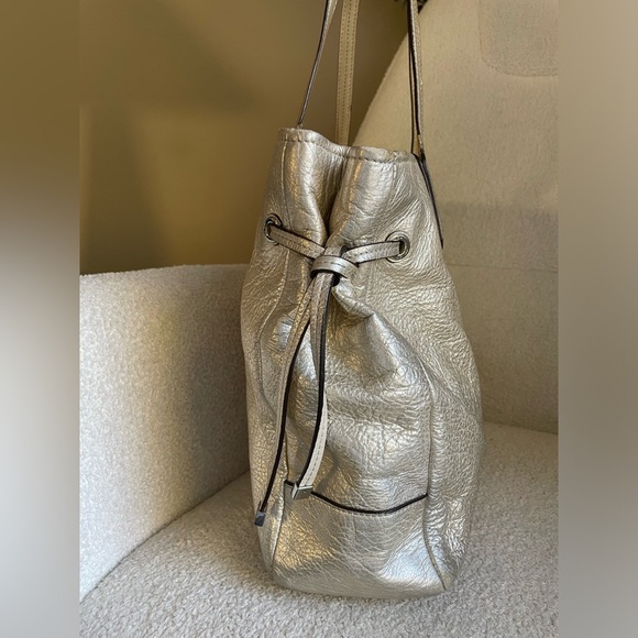 Coach Chelsea Leather Stripe Charlie Carryall Tote cream and gold met colour - Picture 8 of 16